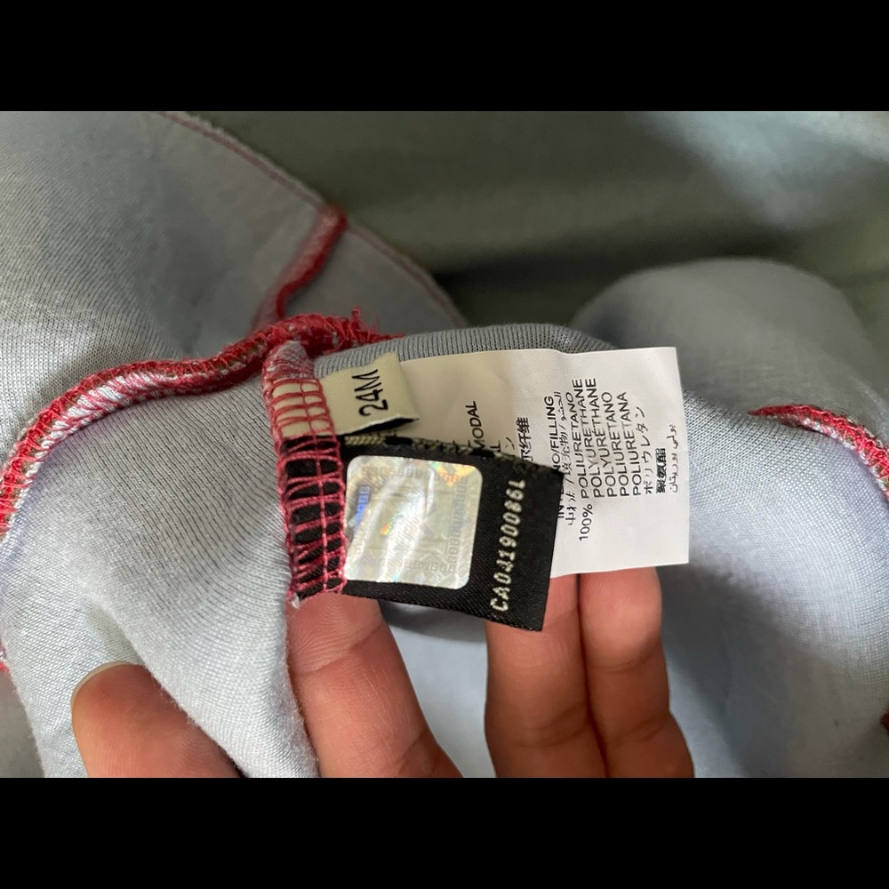 *not for sale* 100% Authentic Fendi NWOT girls dress 12m - Picture 10 of 12